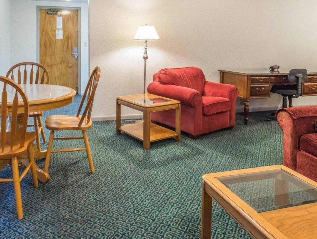 Quality Inn Royle Kittanning Екстер'єр фото