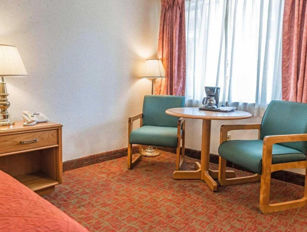 Quality Inn Royle Kittanning Екстер'єр фото