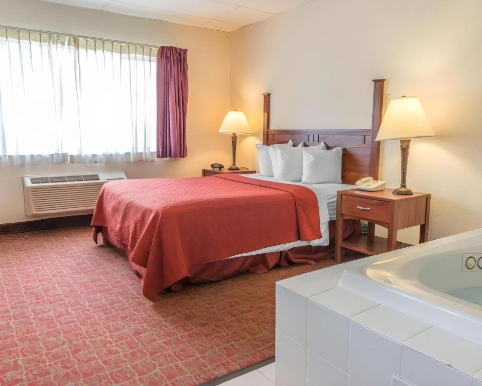 Quality Inn Royle Kittanning Екстер'єр фото