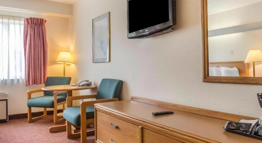 Quality Inn Royle Kittanning Екстер'єр фото
