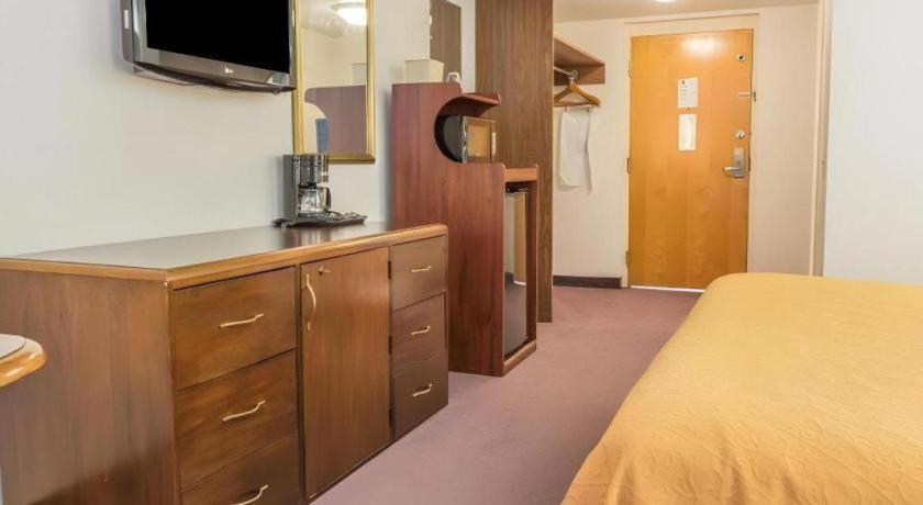 Quality Inn Royle Kittanning Екстер'єр фото
